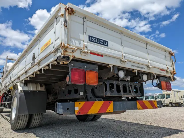 いすゞ フォワード 2PG-FRR90S1(2WD)の写真7