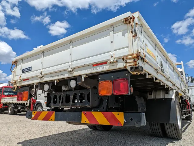 いすゞ フォワード 2PG-FRR90S1(2WD)の写真9