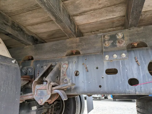 いすゞ フォワード 2PG-FRR90S1(2WD)の写真27