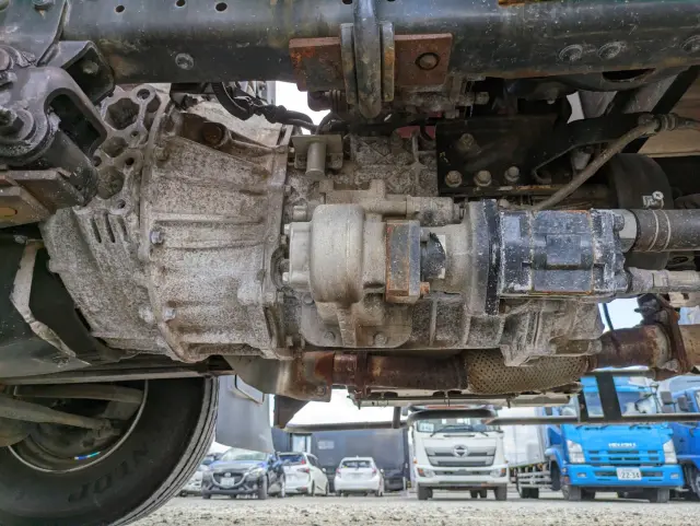 いすゞ フォワード 2PG-FRR90S1(2WD)の写真30