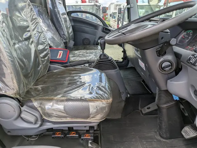 いすゞ フォワード 2PG-FRR90S1(2WD)の写真35