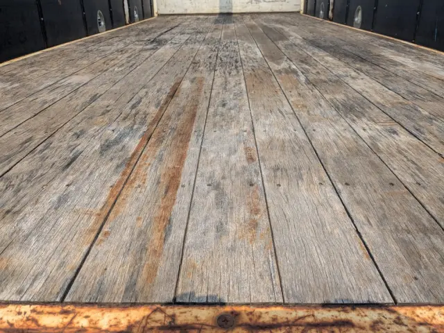 いすゞ フォワード 2PG-FRR90S1(2WD)の写真11