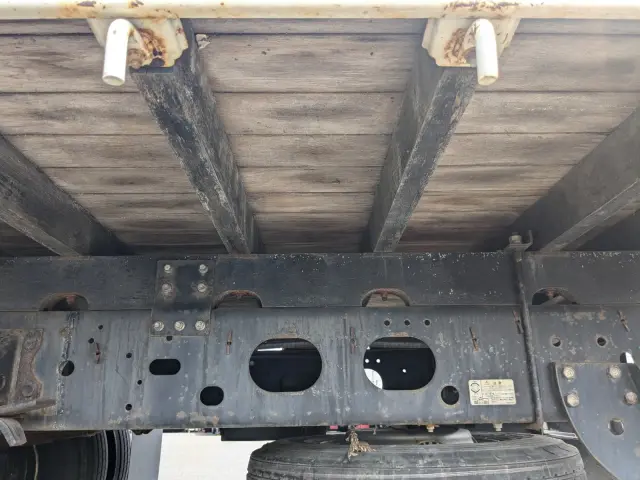 いすゞ フォワード 2PG-FRR90S1(2WD)の写真16