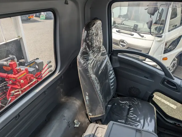 いすゞ フォワード 2PG-FRR90S1(2WD)の写真41