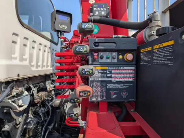 いすゞ フォワード 2PG-FRR90S1(2WD)の写真20