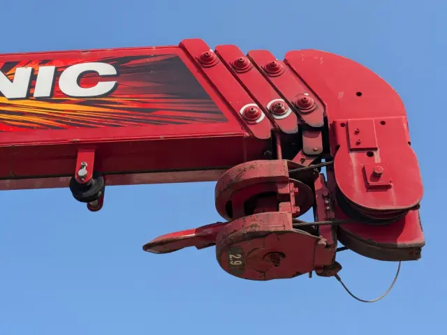 いすゞ フォワード 2PG-FRR90S1(2WD)の写真26