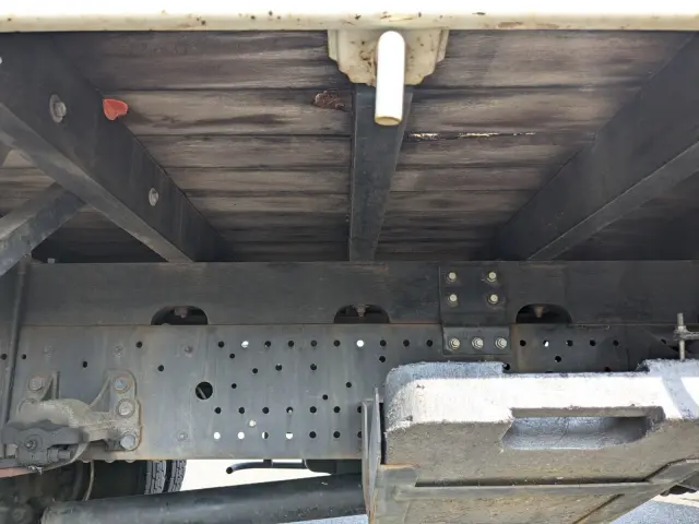 いすゞ フォワード 2PG-FRR90S1(2WD)の写真27