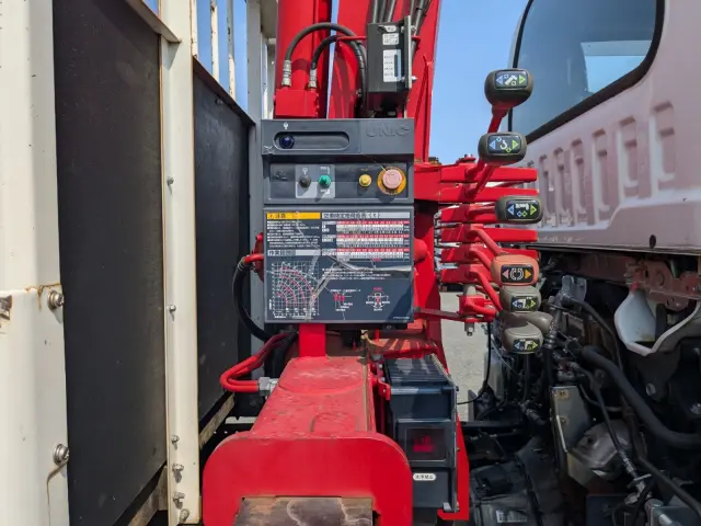 いすゞ フォワード 2PG-FRR90S1(2WD)の写真32