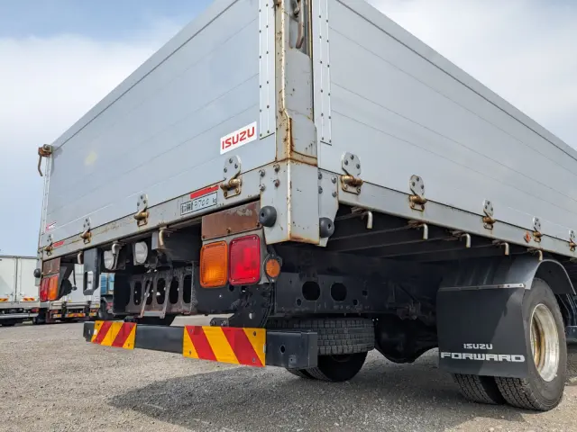 いすゞ フォワード TKG-FRR90S1(2WD)の写真6