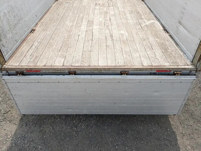 いすゞ フォワード TKG-FRR90S1(2WD)の写真10