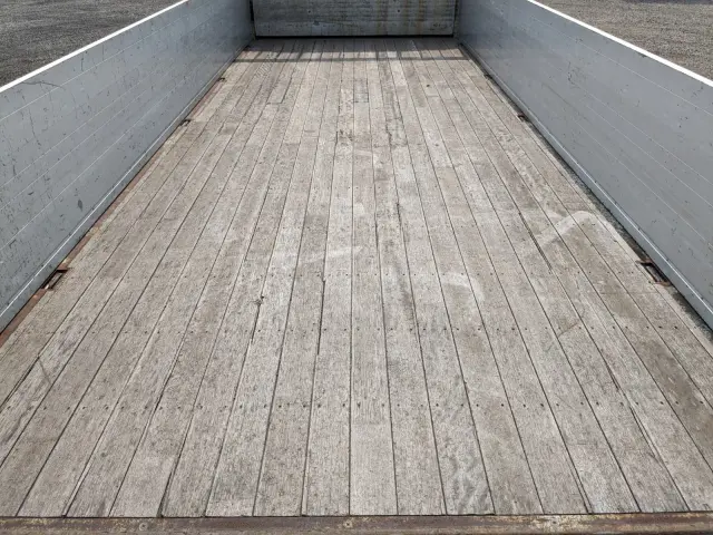 いすゞ フォワード TKG-FRR90S1(2WD)の写真10