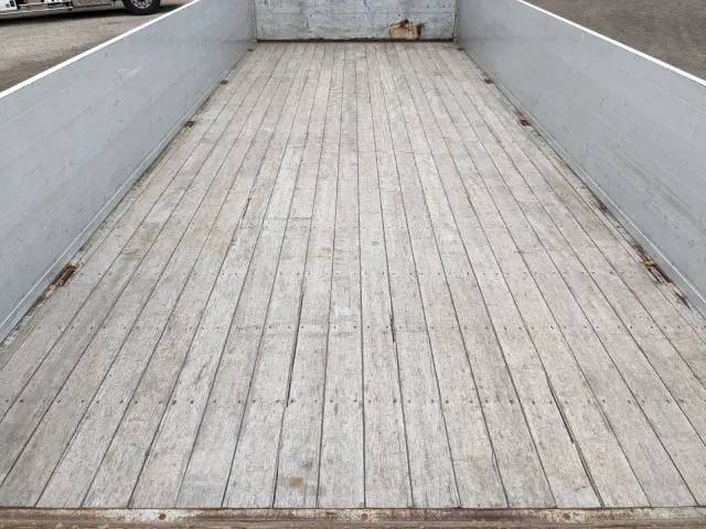 いすゞ フォワード TKG-FRR90S1(2WD)の写真10