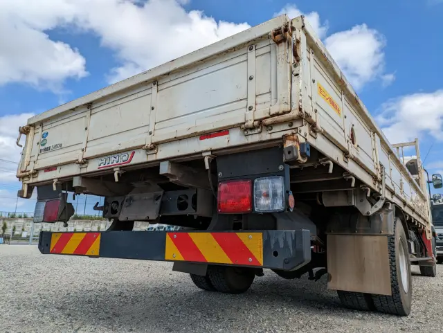 日野 レンジャー 2KG-FC2ABA(2WD)の写真9