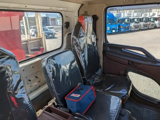 日野 レンジャー 2KG-FC2ABA(2WD)の写真37