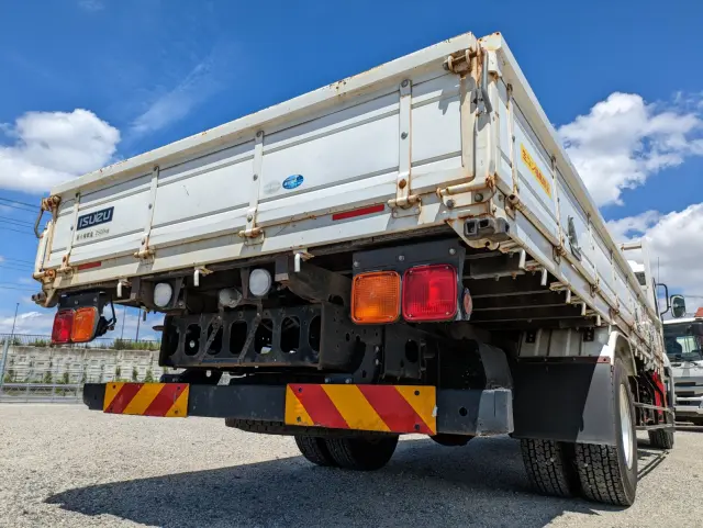 いすゞ フォワード 2PG-FRR90S1(2WD)の写真9