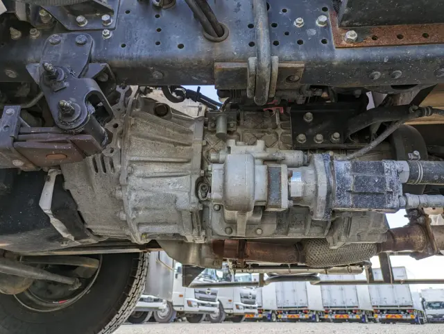 いすゞ フォワード 2PG-FRR90S1(2WD)の写真30