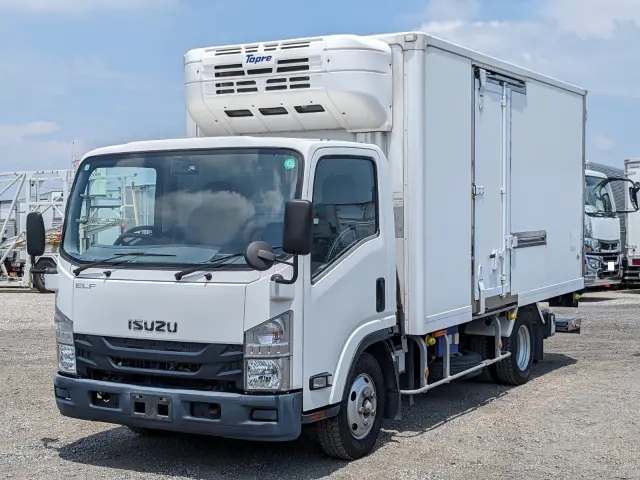 いすゞ エルフ TPG-NPR85AN(2WD)の写真1