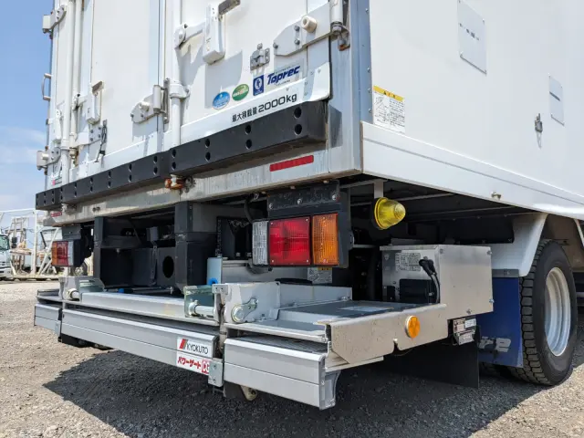 いすゞ エルフ TPG-NPR85AN(2WD)の写真7