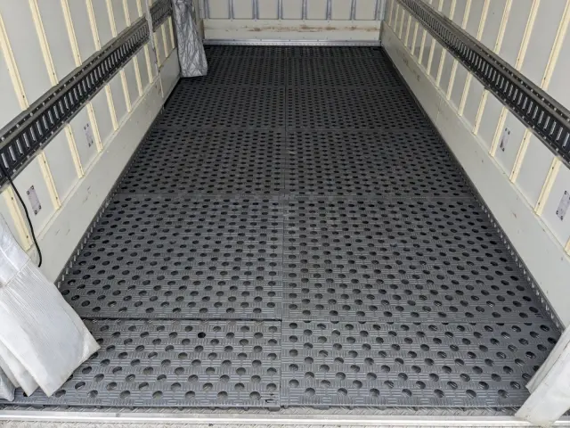 いすゞ エルフ TPG-NPR85AN(2WD)の写真16