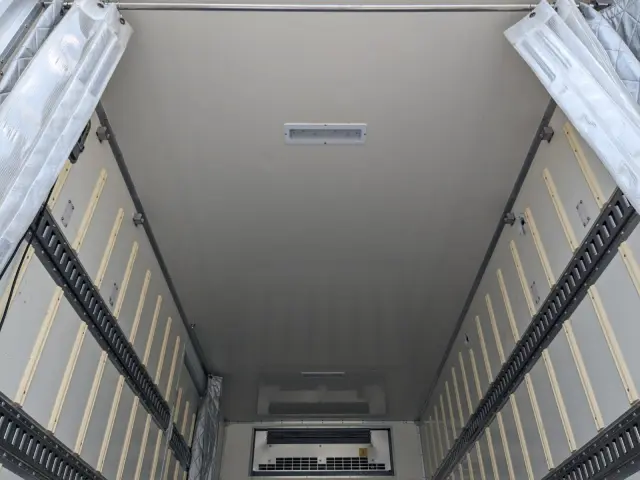 いすゞ エルフ TPG-NPR85AN(2WD)の写真18