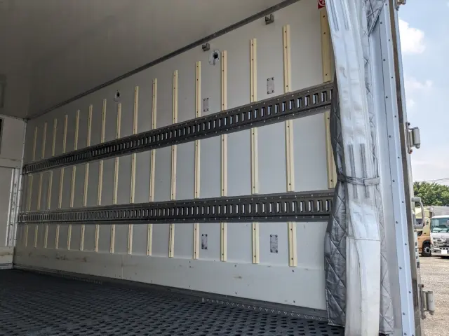 いすゞ エルフ TPG-NPR85AN(2WD)の写真23