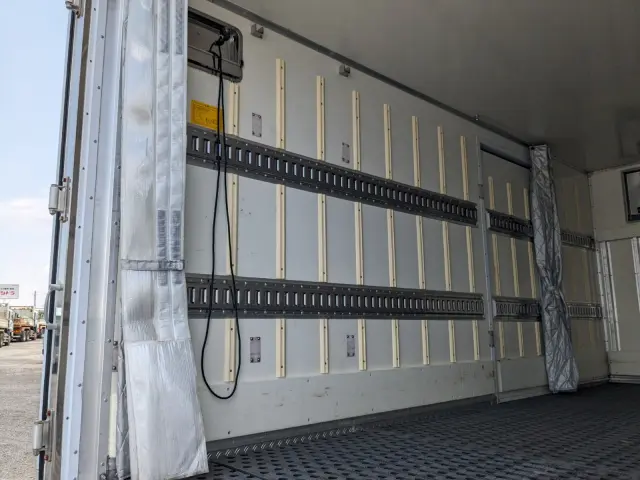 いすゞ エルフ TPG-NPR85AN(2WD)の写真24