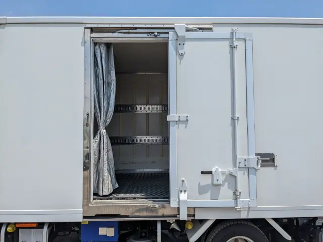 いすゞ エルフ TPG-NPR85AN(2WD)の写真32