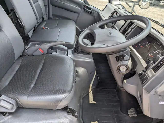 いすゞ エルフ TPG-NPR85AN(2WD)の写真39