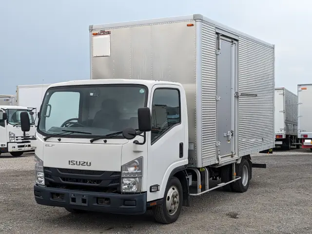 いすゞ エルフ TPG-NPR85AN(2WD)の写真1