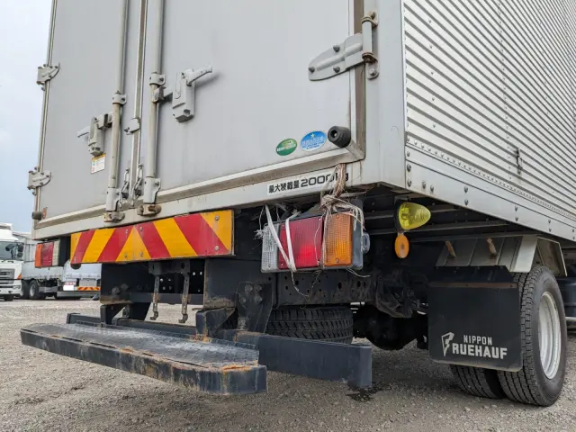 いすゞ エルフ TPG-NPR85AN(2WD)の写真7