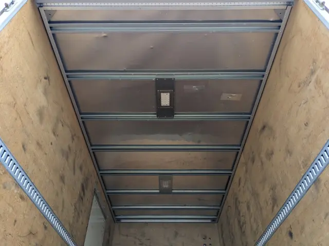 いすゞ エルフ TPG-NPR85AN(2WD)の写真14