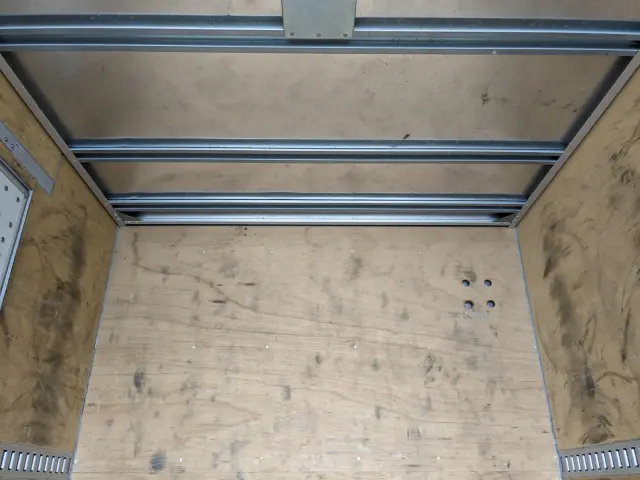 いすゞ エルフ TPG-NPR85AN(2WD)の写真17