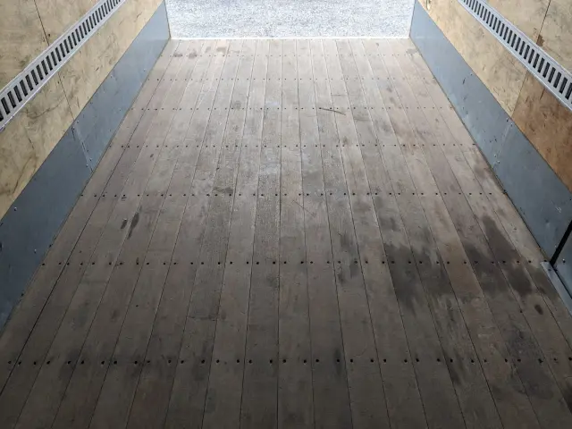 いすゞ エルフ TPG-NPR85AN(2WD)の写真19