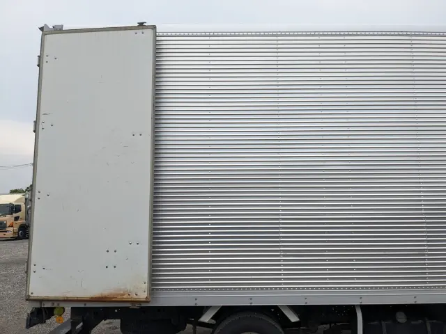 いすゞ エルフ TPG-NPR85AN(2WD)の写真30