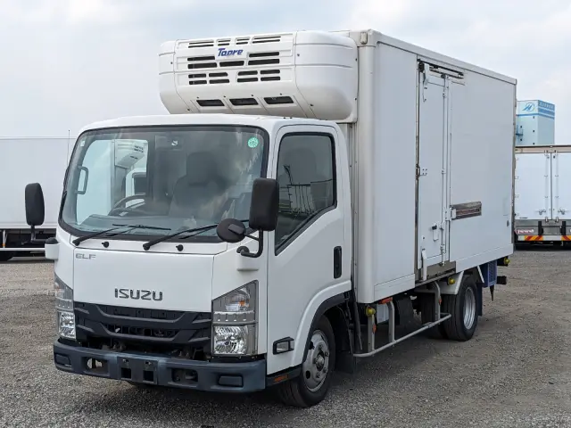 いすゞ エルフ TPG-NMR85AN(2WD)の写真1