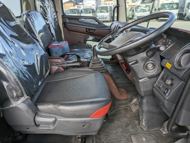 日野 レンジャー 2KG-FC2ABA(2WD)の写真35