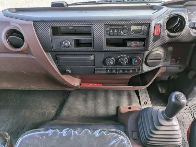 日野 レンジャー 2KG-FC2ABA(2WD)の写真38