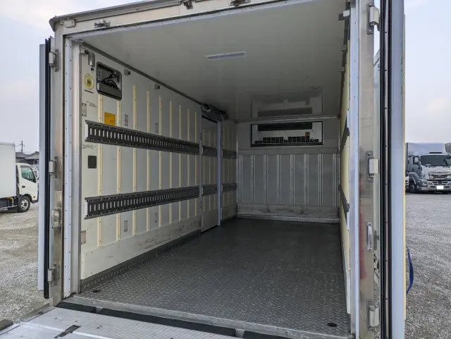 日野 デュトロ TPG-XZU712M(2WD)の写真20