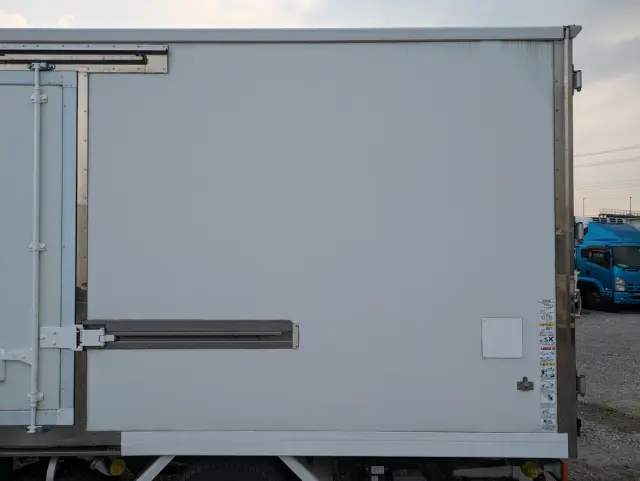 日野 デュトロ TPG-XZU712M(2WD)の写真22