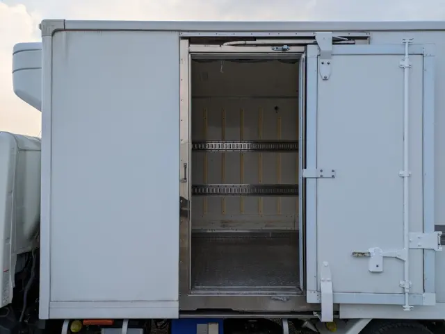 日野 デュトロ TPG-XZU712M(2WD)の写真29