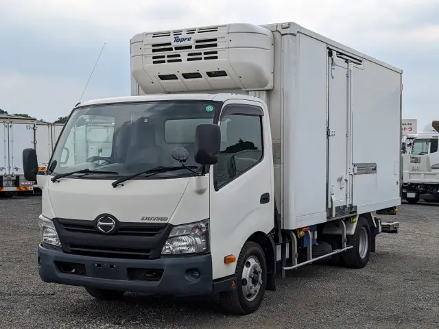 日野 デュトロ TPG-XZU712M(2WD)の写真1