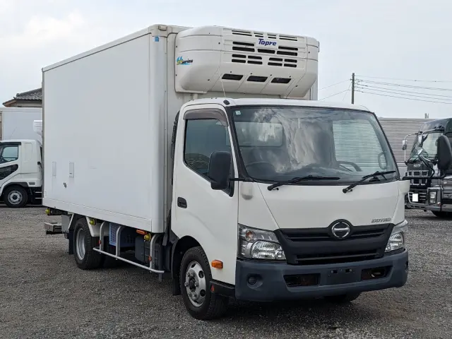 日野 デュトロ TPG-XZU712M(2WD)の写真2