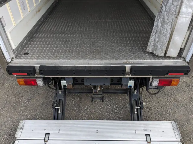 日野 デュトロ TPG-XZU712M(2WD)の写真12