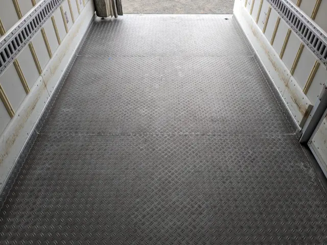 日野 デュトロ TPG-XZU712M(2WD)の写真19