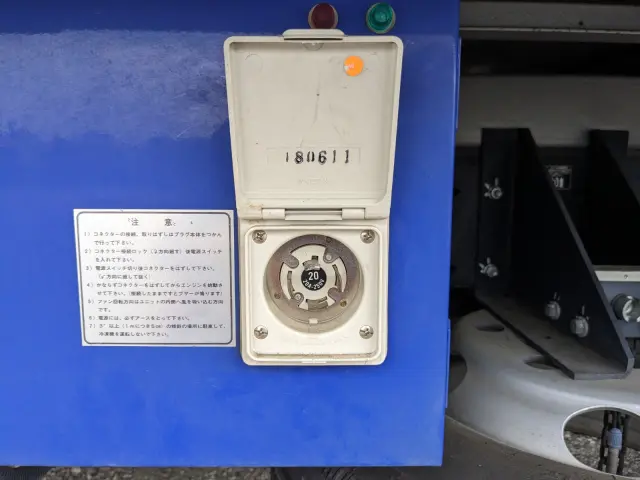 日野 デュトロ TPG-XZU712M(2WD)の写真28