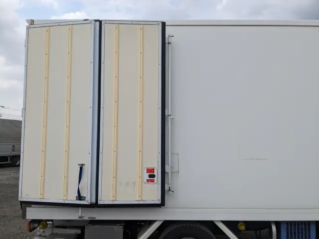 日野 デュトロ TPG-XZU712M(2WD)の写真31