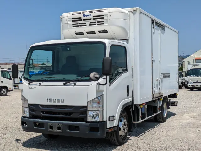 いすゞ エルフ TPG-NPR85AN(2WD)の写真1