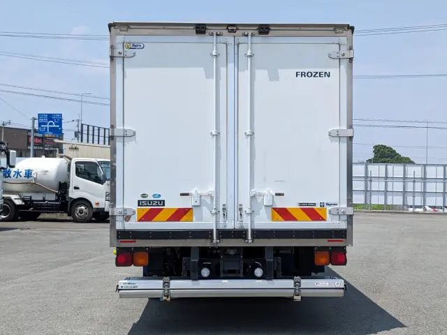 いすゞ フォワード 2PG-FRR90S2(2WD)の写真8