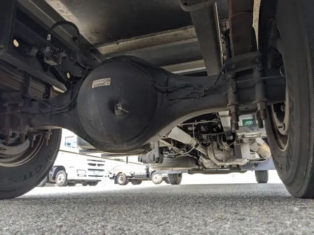 いすゞ フォワード 2PG-FRR90S2(2WD)の写真17