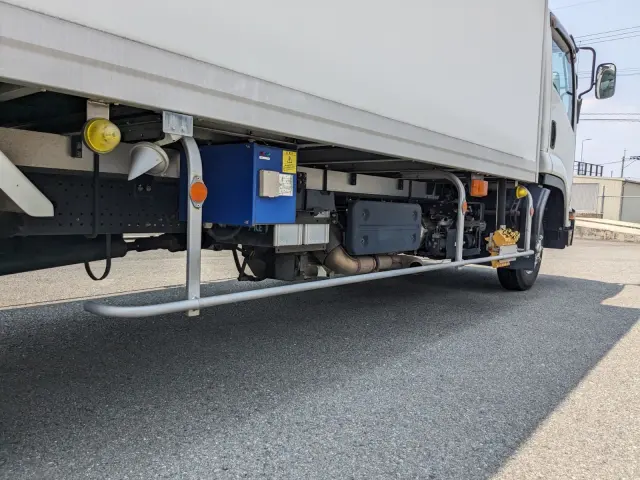 いすゞ フォワード 2PG-FRR90S2(2WD)の写真18